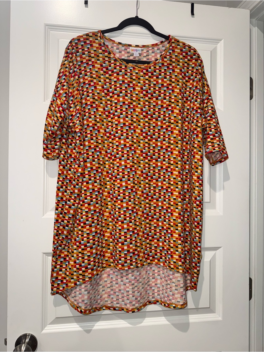 LuLaRoe Multicolor Mosaic High-Low a Irma Tunic Shirt